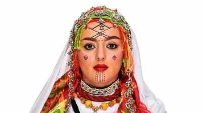 At least try and create
some form of symmetry. - Glow Up: Britain's Next Make-Up Star