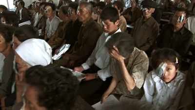 At the hospital, the cataract patients - Inside North Korea: Then and Now with Lisa Ling