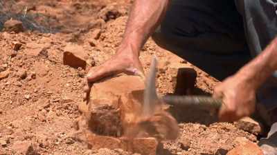 At the Old Timers claim, - Outback Opal Hunters