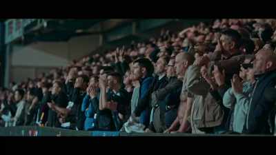 At the start of the second half,
it's QPR on the attack. - Take Us Home: Leeds United