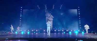♪ At times, just run like a fool ♪ - BTS: Permission to Dance on Stage - LA
