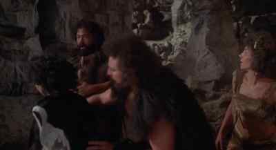 - Atouk, nya haraka.
- Tonda haraka. - Caveman