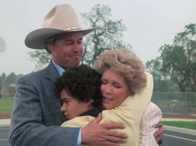 - Attaboy, Tony.
- Great. Just great. - Dallas