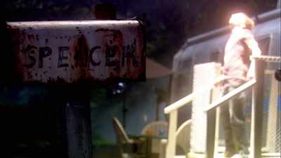 Attach the crane,
repair the ice feeder, - Eureka!