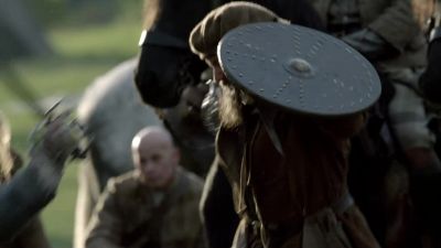 Attack him. Attack him. - Outlander