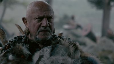 Attack the gates. - Vikings