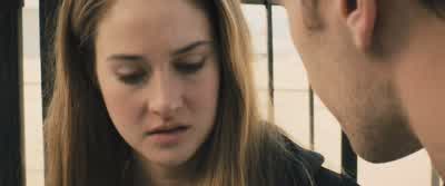 Attention, all initiates report for final testing. - Divergent
