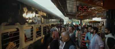 Attention all passengers, - Atrangi Re