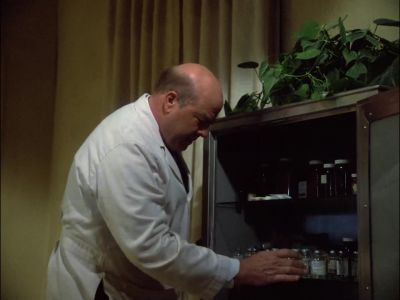 Attention! Attention! Ward K has been secured. - MacGyver
