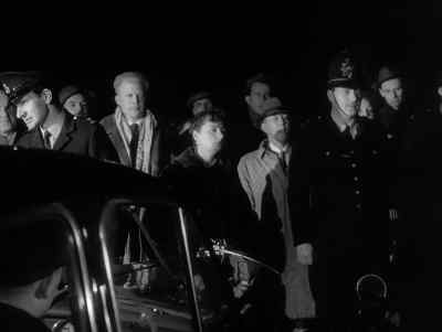 Attention everybody. - The Quatermass Xperiment
