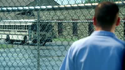 Attention in the yard. - Prison Break