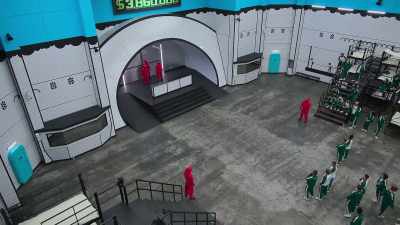 Attention, players. - Squid Game: The Challenge