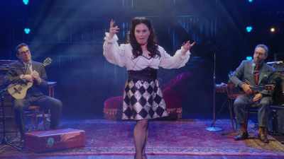Atunci când deveniți divorcée. - Alex Borstein: Corsets & Clown Suits