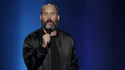 Aud că se vehiculează ideea:
"E cel mai altruist gest - Tom Segura: Disgraceful