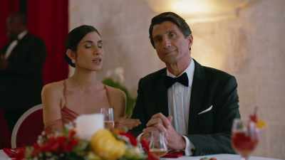 (audience applauding, cheering) - The Dancing Detective: A Deadly Tango