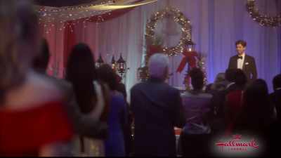 (audience applauding) - Christmas at Graceland: Home for the Holidays