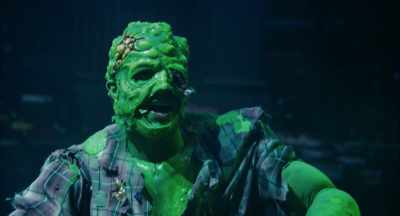 (audience applauding) - The Toxic Avenger: The Musical
