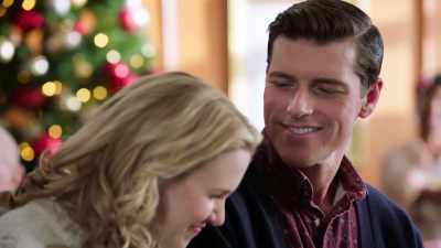 (audience applauding) - A Carol for Two