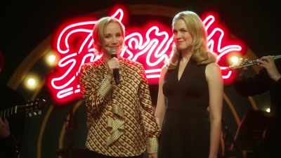 (audience applauding) - A Carol for Two