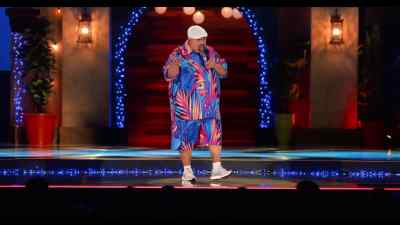 [audience applauds] - Gabriel Iglesias: Legend of Fluffy