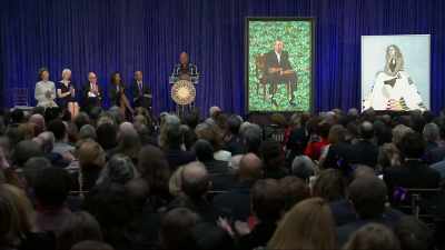 (AUDIENCE APPLAUDS) - Black Art: In the Absence of Light
