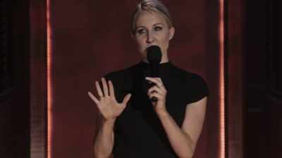 [audience applauds] - The Standups
