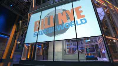 [audience applauds] - Bill Nye Saves the World
