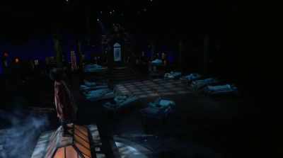 (audience applause) - Annie Live!