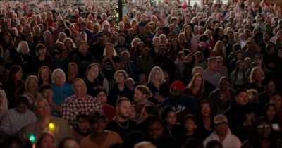 [audience booing] - Christmas at Xander Point