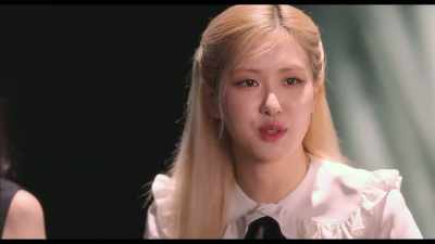 (audience cheer) - BLACKPINK: The Movie