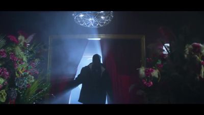 [audience cheering
and whistling] - Doom Patrol