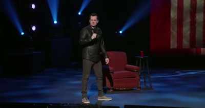 [audience cheering and applauding] - Jim Jefferies: Freedumb
