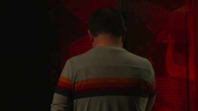 (audience cheering)
(audience applauding) - Chris Grace: As Scarlett Johansson