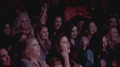 [audience cheering]
[audience applauding] - Trixie Mattel: Skinny Legend