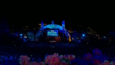 (audience cheering) - Encanto at the Hollywood Bowl