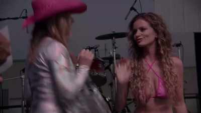 (audience cheering) - Barbie & Kendra Crash Joe Bob's Drive-In Jamboree!