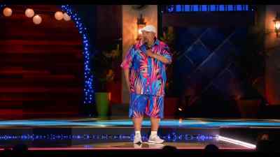 [audience cheering] - Gabriel Iglesias: Legend of Fluffy