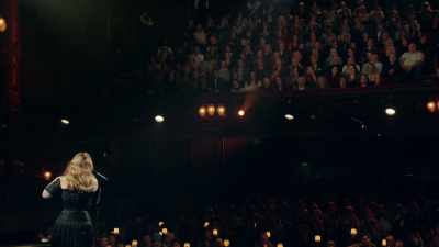 [AUDIENCE CHEERING] - An Audience with Adele