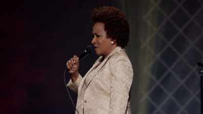[audience cheering] - Wanda Sykes: Not Normal