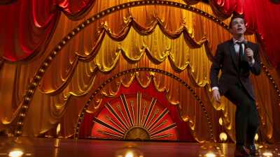 [audience cheering] - John Mulaney: Kid Gorgeous at Radio City