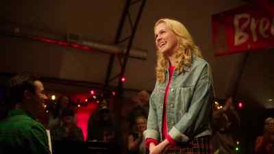 (audience cheering) - A Carol for Two