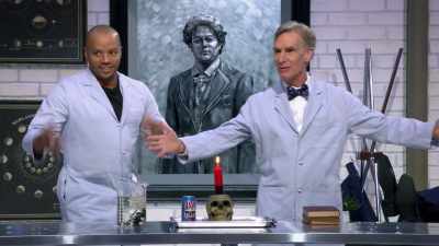 [audience cheering] - Bill Nye Saves the World