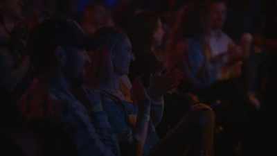 [audience cheering] - Dave Attell: Hot Cross Buns