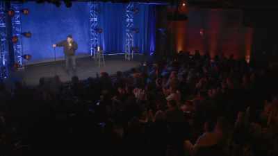 [audience cheering] - Dave Attell: Hot Cross Buns