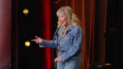 [audience cheers] - Roseanne Barr: Cancel This!