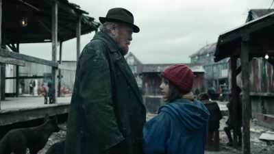 [audience cheers] - His Dark Materials