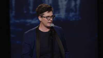 [audience cheers] - Hannah Gadsby: Nanette