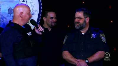 [audience cheers] - Jeff Ross Roasts Cops