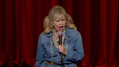 [audience cheers] - Roseanne Barr: Cancel This!