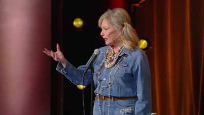 [audience cheers] - Roseanne Barr: Cancel This!